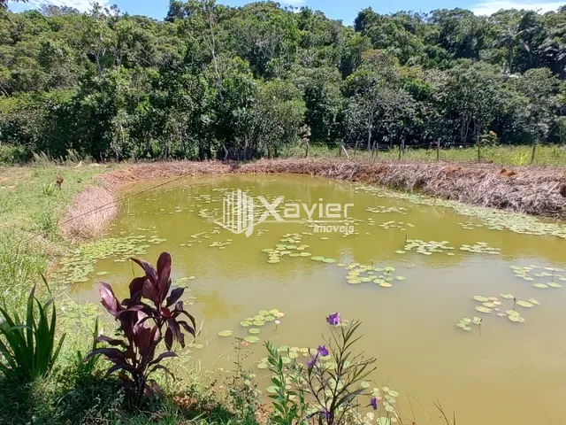 Imagem 12: Terreno 1.500m² à venda em Nova Guarapari ES, lagoa na propriedade, próximo à Praia