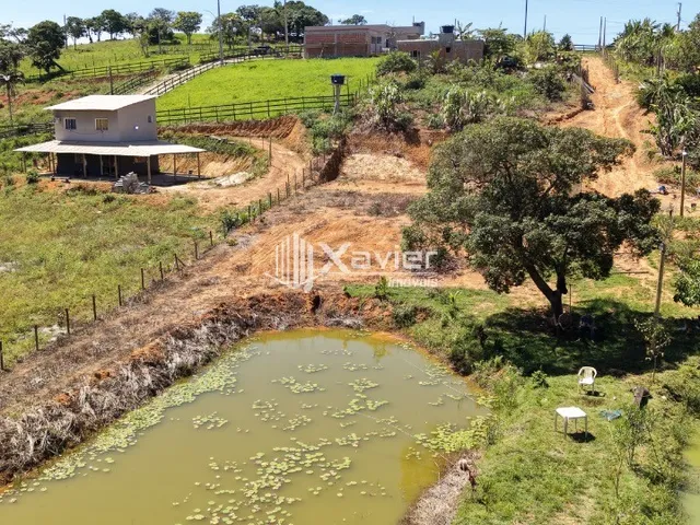 Imagem 7: Terreno 1.500m² à venda em Nova Guarapari ES, lagoa na propriedade, próximo à Praia