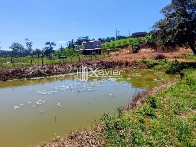 Imagem 3: Terreno 1.500m² à venda em Nova Guarapari ES, lagoa na propriedade, próximo à Praia
