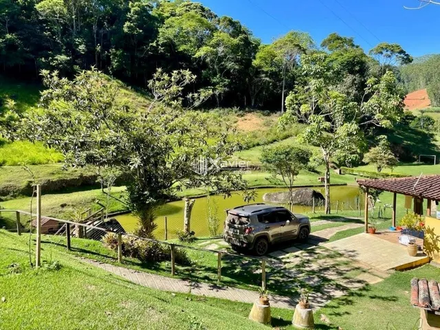 Imagem 5: Sítio 30.000m² com Lago, Nascentes e Estrutura Completa em Domingos Martins/ES - Casa