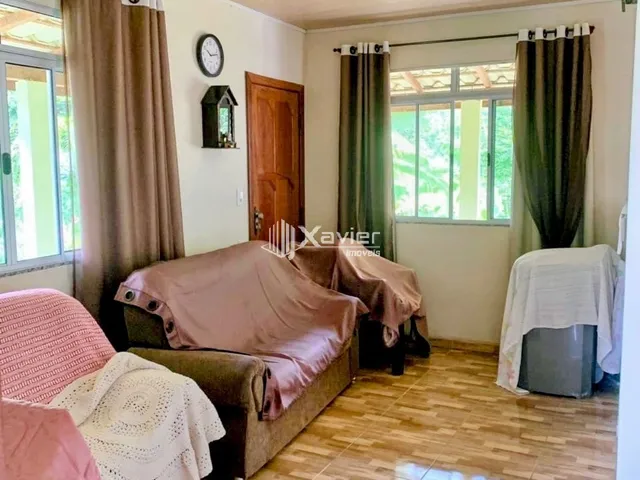 Imagem 2: Chácara 1.000m² à Venda em Alfredo Chaves/ES com Casa, Rio, Nascente, Poço Artesiano