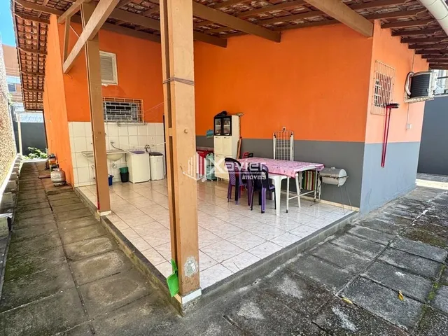 Imagem 10: Casa à venda na Praia do Morro em Guarapari/ES com 3 quartos, 2 suítes, garagem para 5