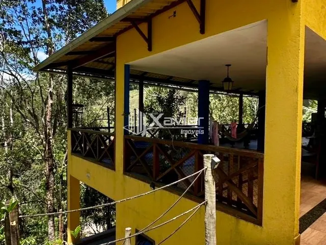 Imagem 6: Chácara 12.000 m² à Venda em Marechal Floriano - Casa 5 Quartos, Piscina e Lazer