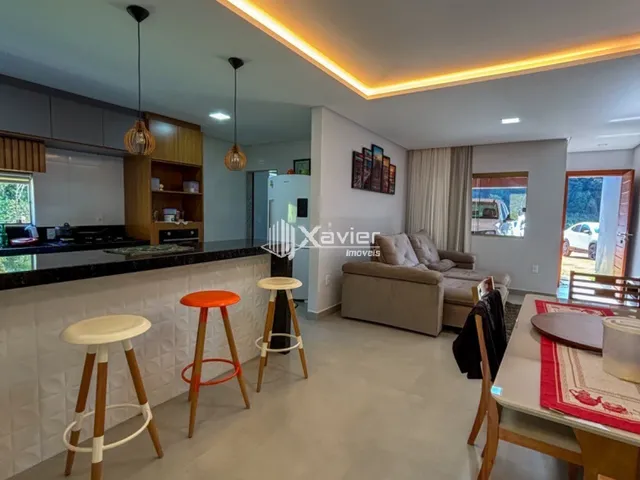 Imagem 7: Sítio de 2 Alqueires com Casa Nova, Piscina, Lagoa e Estrutura Completa em Reta Grande