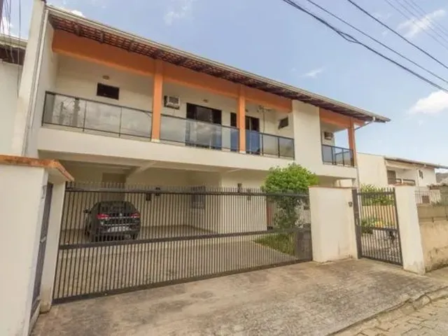 Imagem: Linda Casa a Venda no Bairro Garcia em Blumenau