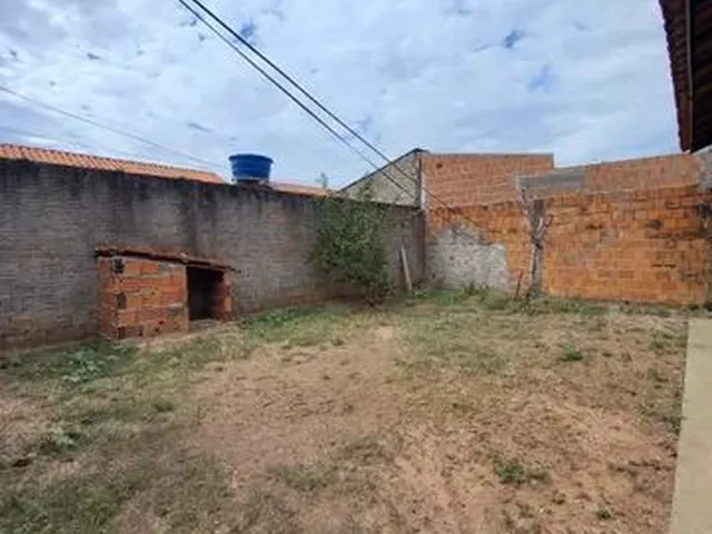 Imagem 3: Casa para Venda Possui 100 Metros Quadrados com 2 Quartos em São Sebastião - Cuiabá