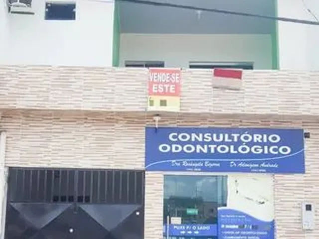 Imagem: Casa com Ponto Comercial À Venda com 3
