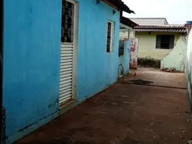 Imagem 13: Vendo Casa com Barracão em Goiânia