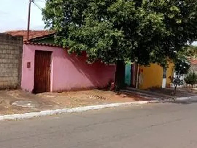 Imagem 16: Vendo Casa com Barracão em Goiânia