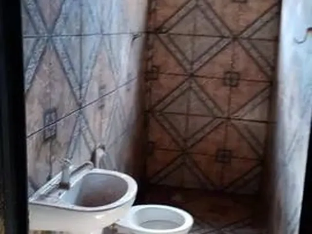 Imagem 9: Vendo Casa com Barracão em Goiânia