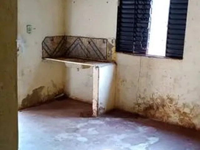 Imagem 14: Vendo Casa com Barracão em Goiânia