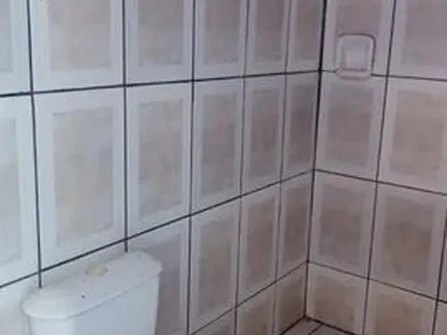 Imagem 10: Vendo Casa com Barracão em Goiânia