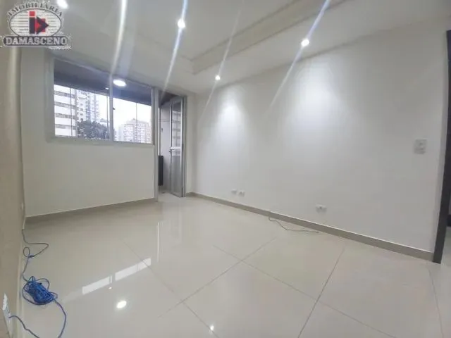 Imagem 12: Apartamento com 2 Quartos para Alugar por R$ 2000.00, 67.67 M2 - Reboucas - Curitiba/Pr