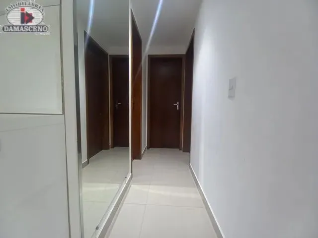 Imagem 13: Apartamento com 2 Quartos para Alugar por R$ 2000.00, 67.67 M2 - Reboucas - Curitiba/Pr