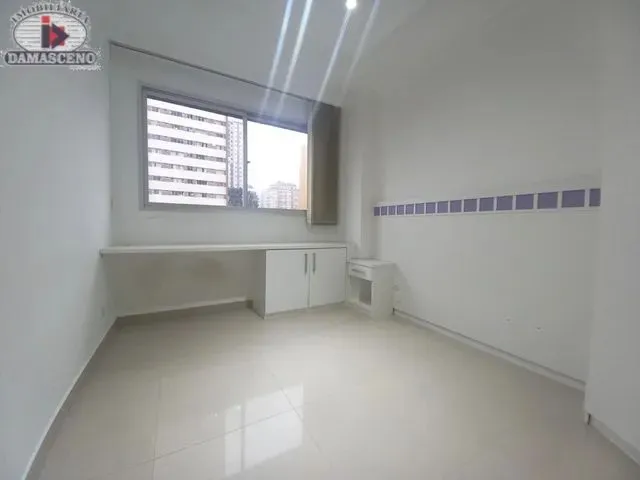 Imagem 4: Apartamento com 2 Quartos para Alugar por R$ 2000.00, 67.67 M2 - Reboucas - Curitiba/Pr