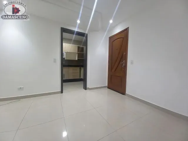 Imagem 8: Apartamento com 2 Quartos para Alugar por R$ 2000.00, 67.67 M2 - Reboucas - Curitiba/Pr