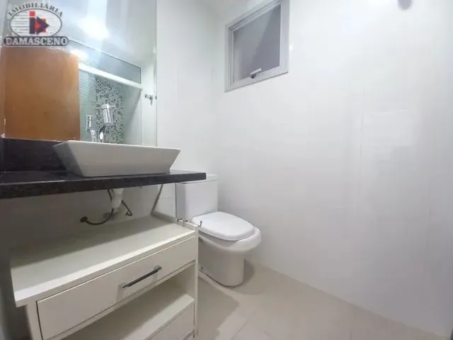 Imagem 5: Apartamento com 2 Quartos para Alugar por R$ 2000.00, 67.67 M2 - Reboucas - Curitiba/Pr