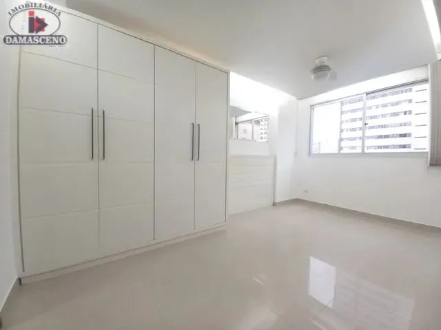 Imagem 3: Apartamento com 2 Quartos para Alugar por R$ 2000.00, 67.67 M2 - Reboucas - Curitiba/Pr