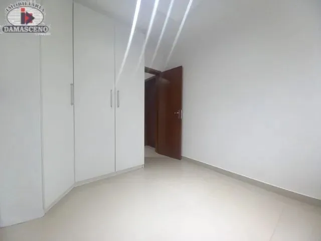 Imagem 11: Apartamento com 2 Quartos para Alugar por R$ 2000.00, 67.67 M2 - Reboucas - Curitiba/Pr