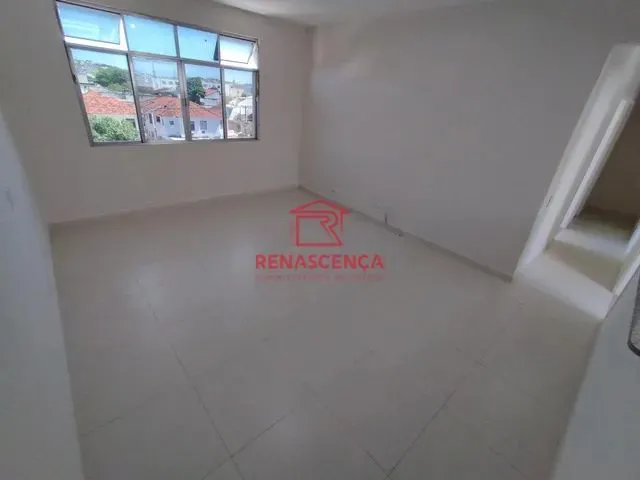 Imagem: Lindo Apartamento de 2 Quartos Todo Reformado