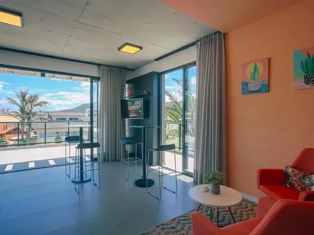 Imagem: O apartamento possui 2 Dormitórios, 2 Suítes, 2