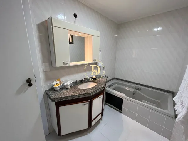 Imagem 8: Apartamento - Edifício Pôr do Sol - Centro - 4 dormitórios (1 Suíte) - 168m²