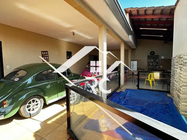 Imagem: Casa com piscina