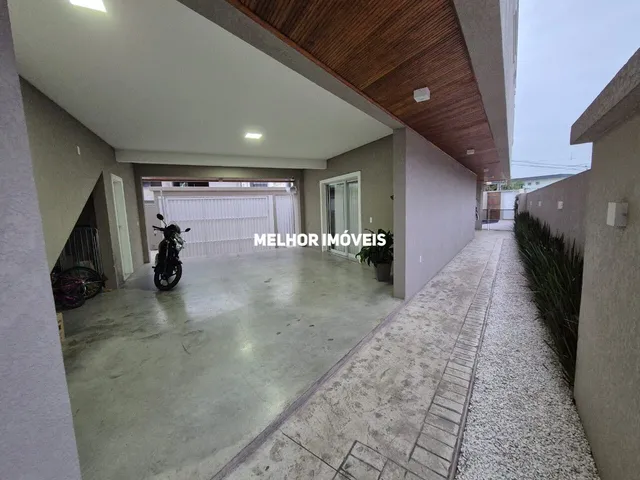 Imagem 7: Casa Nova á Venda com 03 Dormitórios sendo 01 Suíte Localizado no Centro de Camboriú