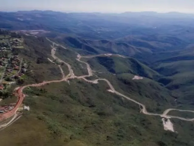 Imagem 3: Terreno à venda em Nova Lima-MG, bairro Quintas do Morro, com 3.675,00 m² de área!