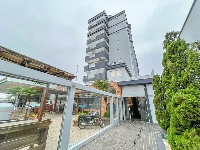 Imagem: Apartamento de 3 Dorm. Semi Mobiliado para