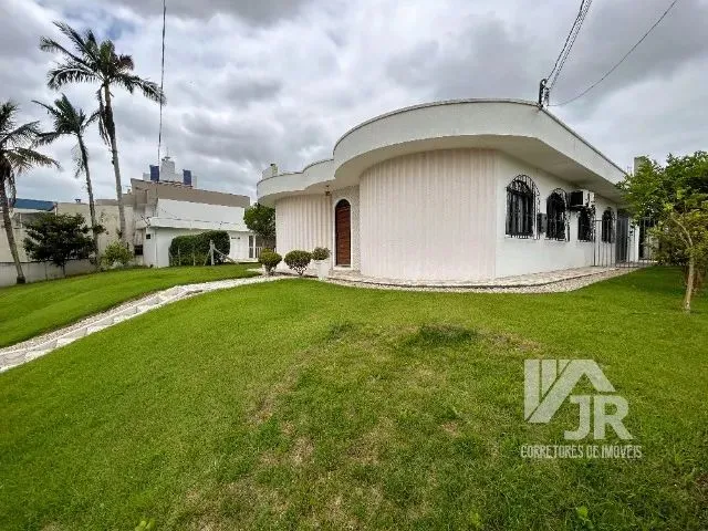 Imagem 1: Casa para Aluguel Comercial no Centro de Camboriú