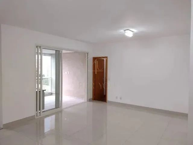 Imagem: O apartamento possui 3 Dormitórios, 1 Suíte, 2 Banheiros,