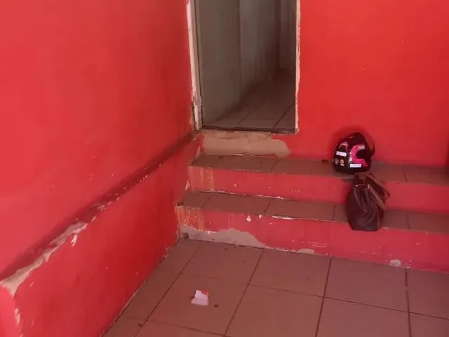 Imagem 3: Alugo Casa com 2 Quartos Garagem Quintal Ótima para Morar Ou Colocar Um Negócio