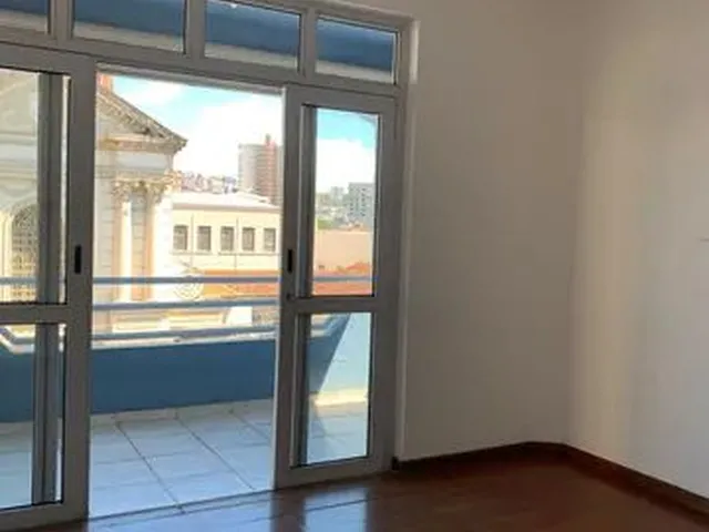 Imagem 10: Apartamento para Aluguel Possui 200 Metros Quadrados com 4 Quartos em Centro - Pouso Alegr