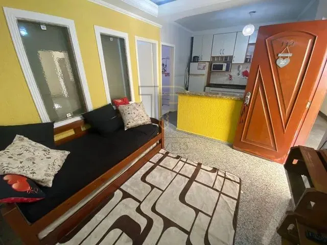 Imagem: O apartamento possui 2 Dormitórios, 1 Banheiro, 1 Vaga na