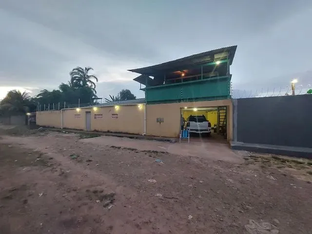 Imagem: A casa possui 2 Dormitórios, 2 Suítes, 3 Banheiros, 2