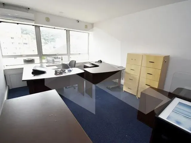 Imagem: Salas Comerciais no Centro de Florianópolis-Sc