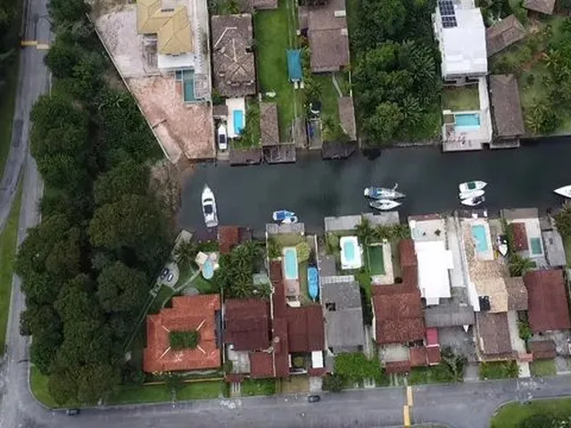 Imagem 6: Casa para Venda Tem 266 Metros Quadrados com 5 Quartos em Bracuí (Cunhambebe) - Angra Dos