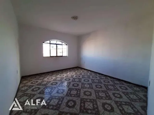 Imagem 13: Casa aconchegante com cozinha com armários planejados, terraço amplo coberto e uma vaga