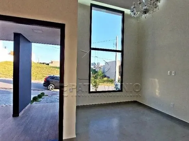 Imagem: A casa em condomínio possui 3 Dormitórios, 3 Suítes, 3