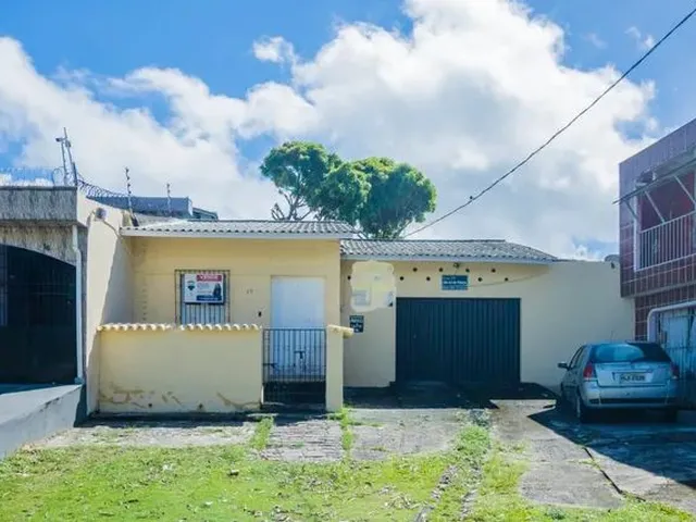 Imagem: Casa, 500M², 2/4, 2Vgs, em Frente a Pça