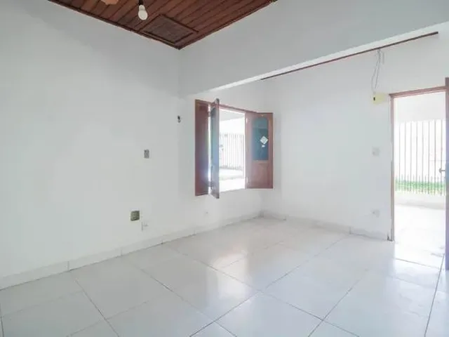 Imagem 9: Casa, 500M², 2/4, 2Vgs, em Frente a Pça Frei Daniel