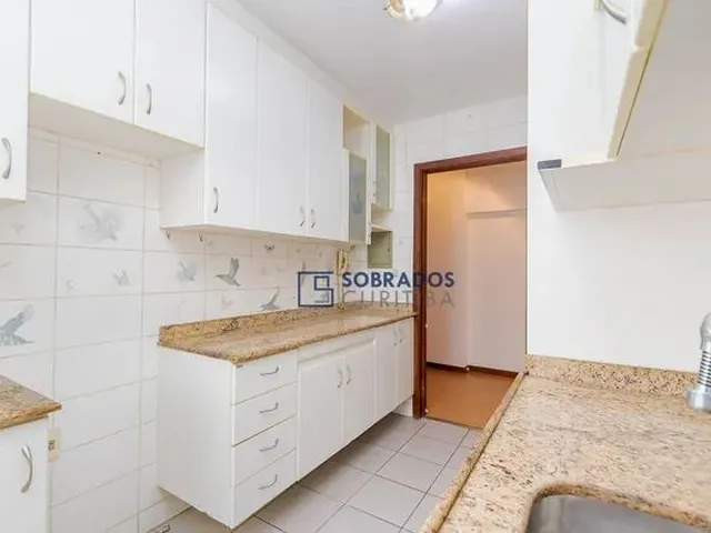 Imagem 8: Apartamento com 3 Dormitórios À Venda por R$ 450.000,00 - Água Verde - Curitiba/Pr