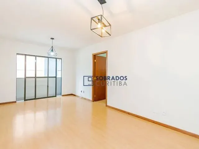 Imagem 4: Apartamento com 3 Dormitórios À Venda por R$ 450.000,00 - Água Verde - Curitiba/Pr