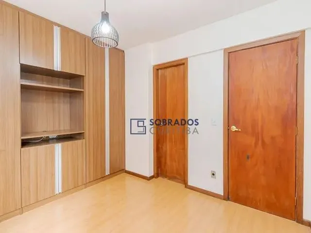 Imagem 9: Apartamento com 3 Dormitórios À Venda por R$ 450.000,00 - Água Verde - Curitiba/Pr