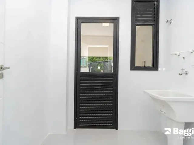 Imagem 13: Casa de 3 Quartos para Alugar no Bairro Campo Comprido