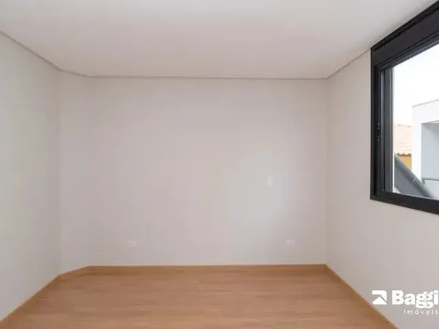 Imagem 4: Casa de 3 Quartos para Alugar no Bairro Campo Comprido