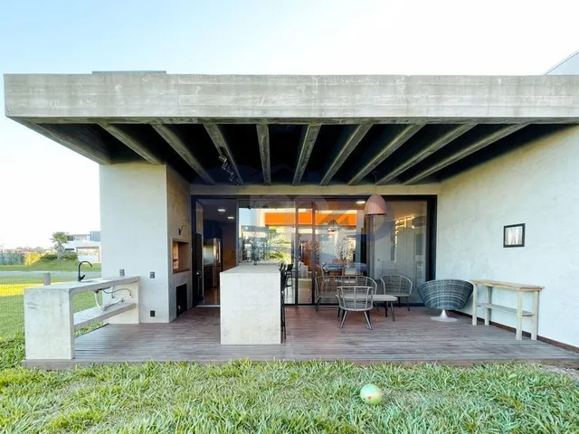Imagem 9: Casa á venda com 4 dormitórios na Costa do Mampituba em Passo de Torres/SC