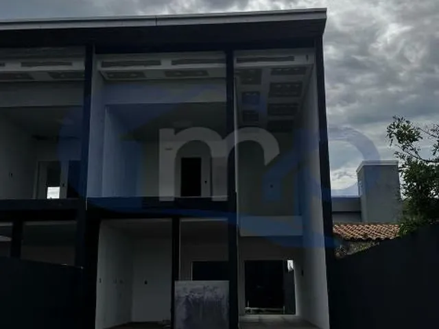 Imagem: Sobrado Geminado á venda com 2 suítes