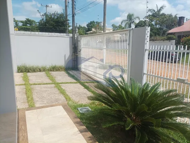 Imagem 2: Casa de alto padrão á venda com 4 suites no bairro Centenário em Torres/RS
